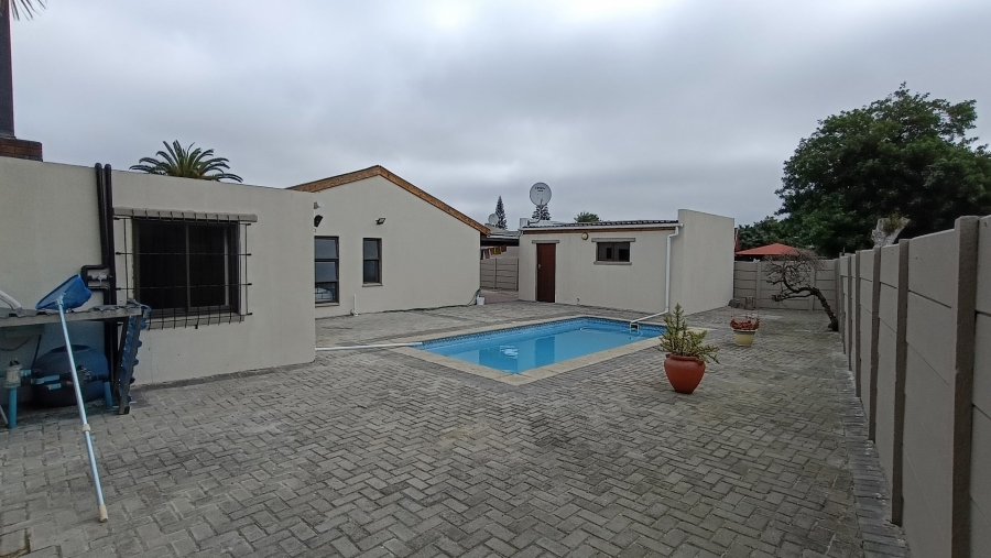3 Bedroom Property for Sale in Highbury Western Cape